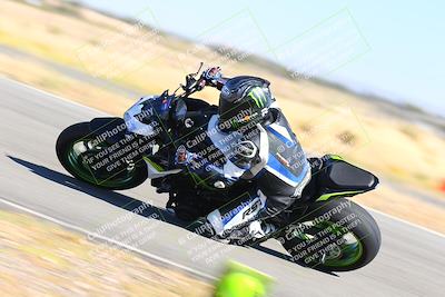 media/Oct-15-2023-TrackXperience (Sun) [[85198ff50b]]/Group 2/session 4 turn 3/